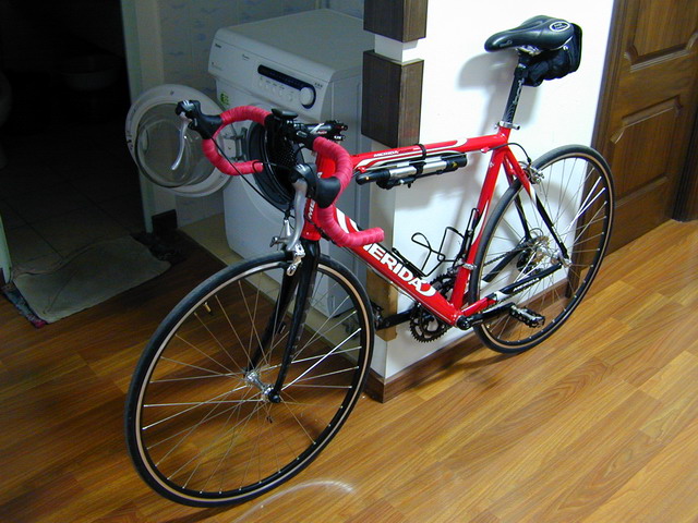 hehe...我的新车终于出炉了，和大家分享一下我的喜悦。