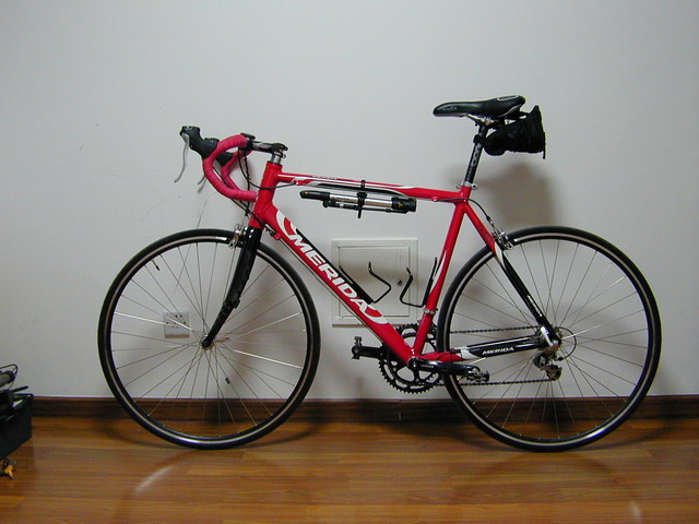 hehe...我的新车终于出炉了，和大家分享一下我的喜悦。