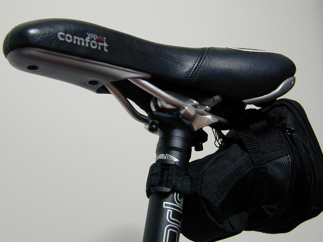 hehe...我的新车终于出炉了，和大家分享一下我的喜悦。