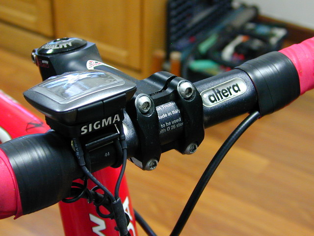 hehe...我的新车终于出炉了，和大家分享一下我的喜悦。