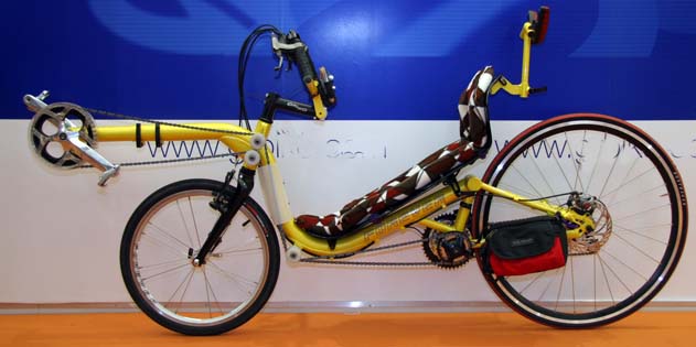 雪哥！！ 躺车！！！