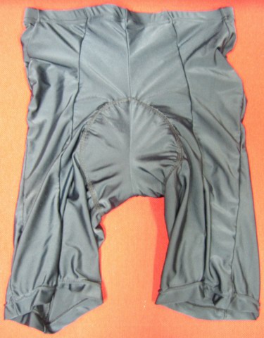 衣服的成品到了，明天大家来看吧