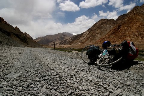 谢谢大家，我们回到家了．