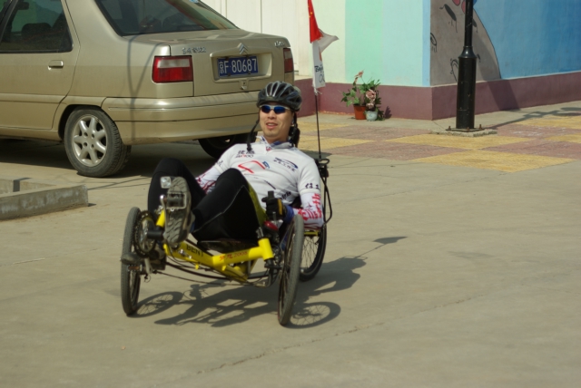 07年3月25日-太阳村公益骑行活动照片集！！！