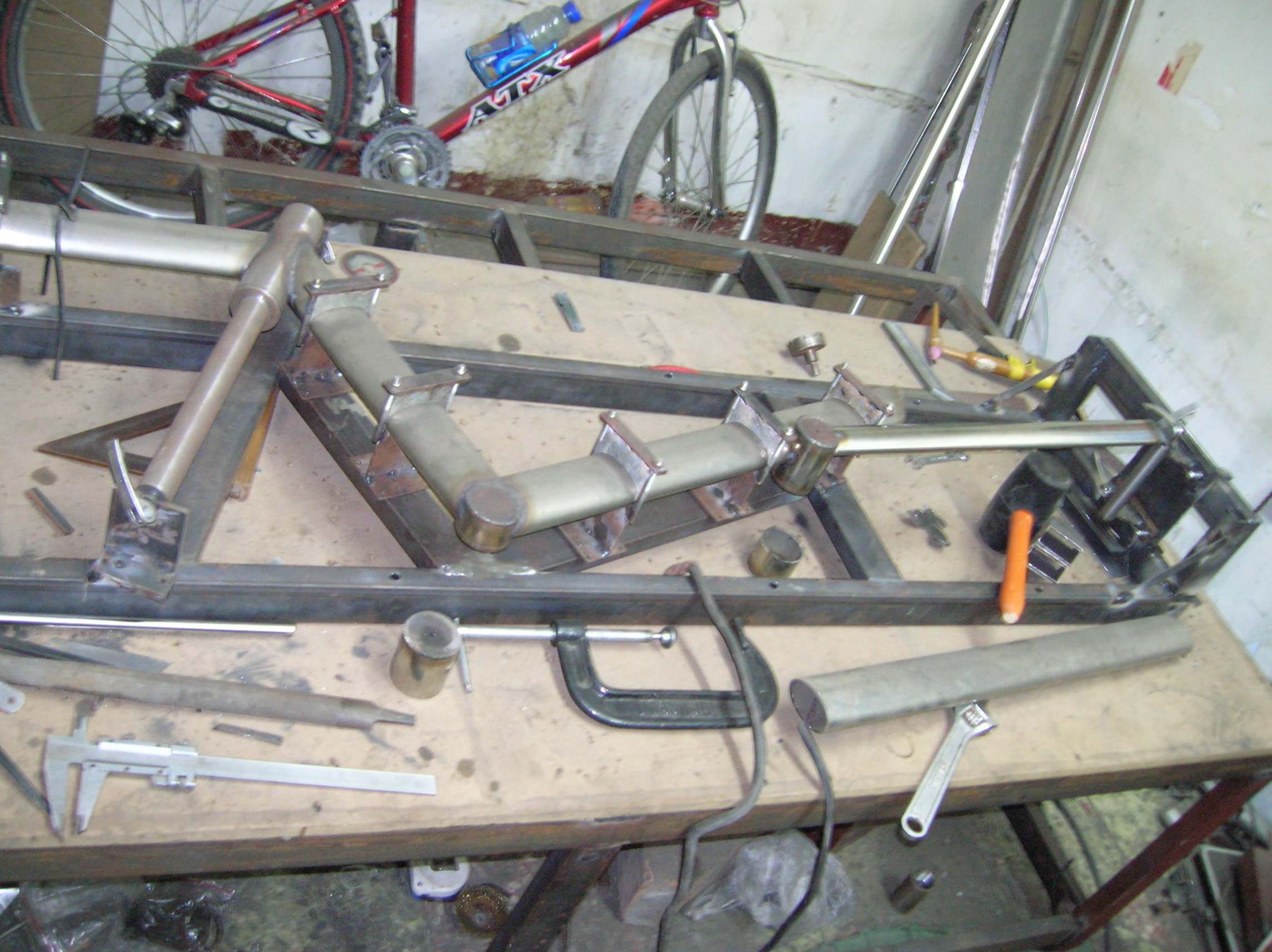 卧薪尝胆，闭门造车，高度DIY，誓不退缩（07两轮版）