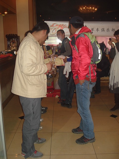 第二次颁奖  为他高兴