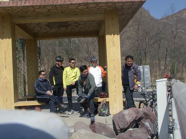 自拍时豪客的驹被碰到了