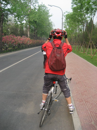 4月19妙峰山 002_调整大小.JPG