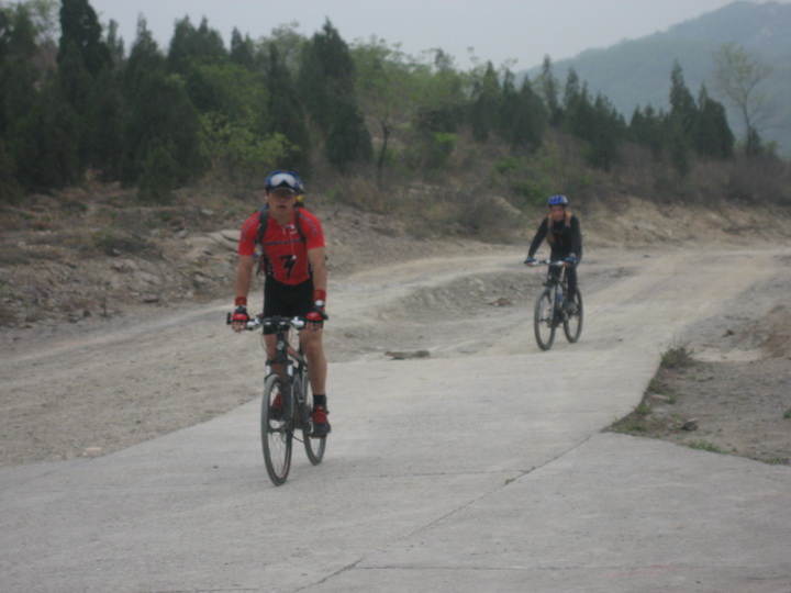 4月19妙峰山 032_调整大小.JPG