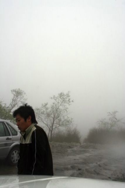 悍匪头目被冻得够呛