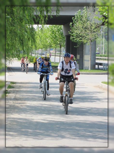 看路，别看我！！