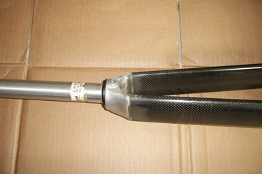 公路碳纤维前叉