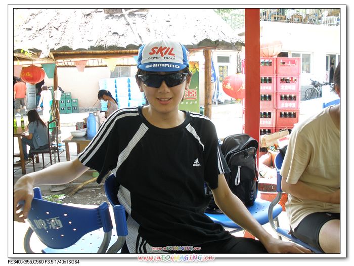 有点黄奕的模样吧？