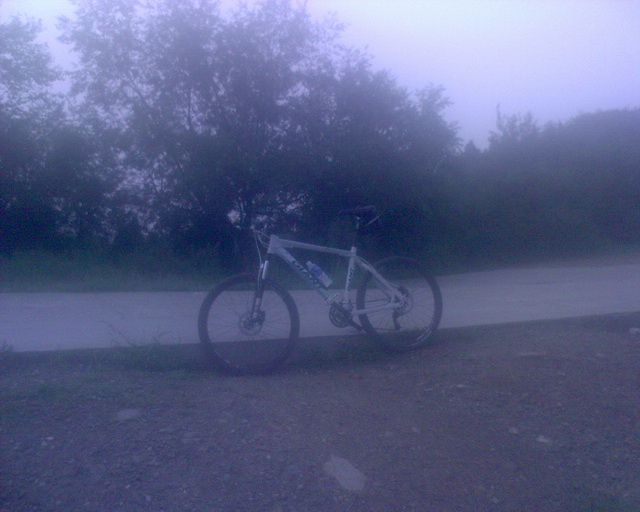 一闪就到了茶棚