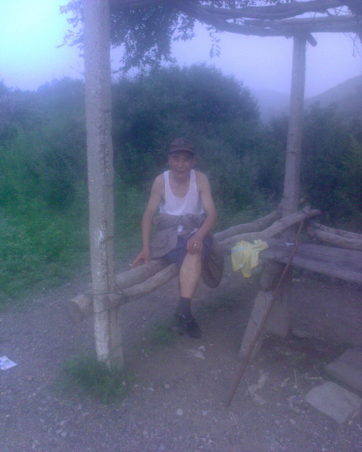 与老大爷聊了会天