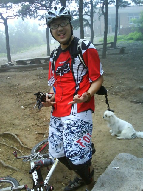 注意我的眼镜- -！