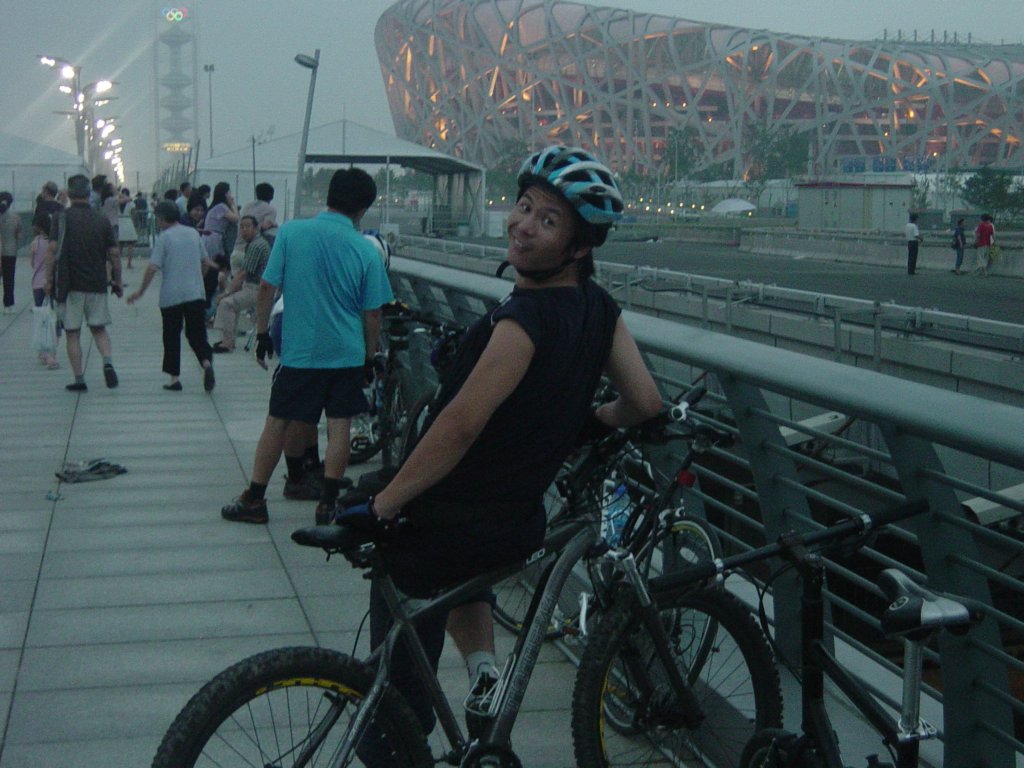 臭男人的回眸一笑