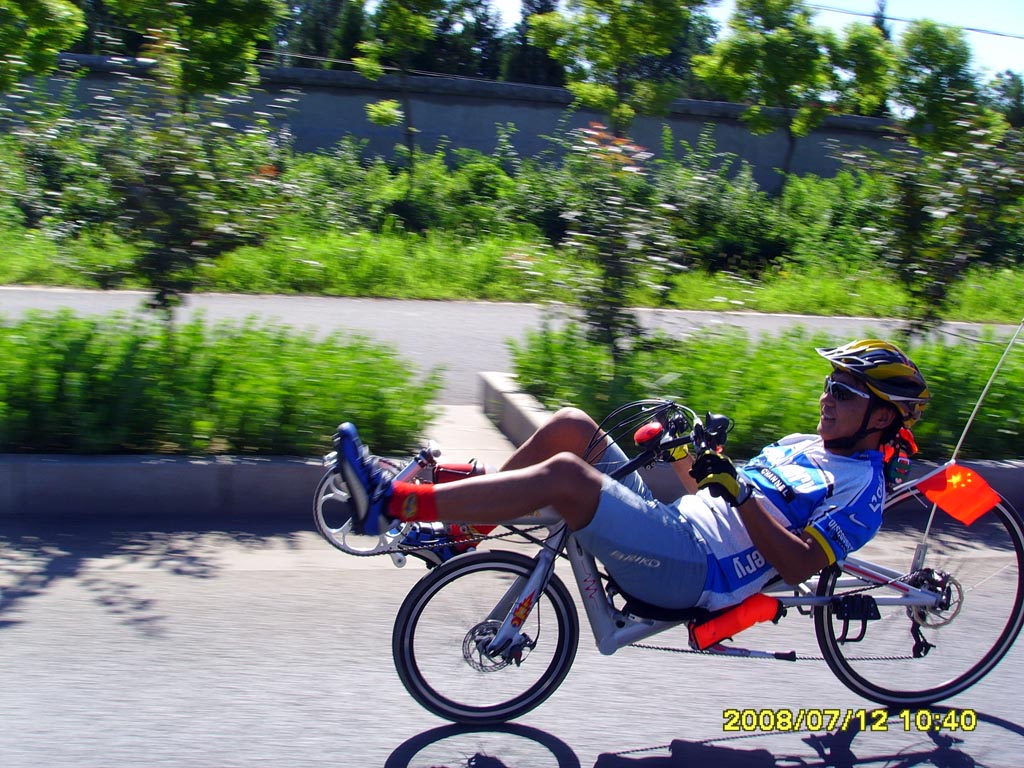 凝聚雪地大哥心血的躺车帅呆了