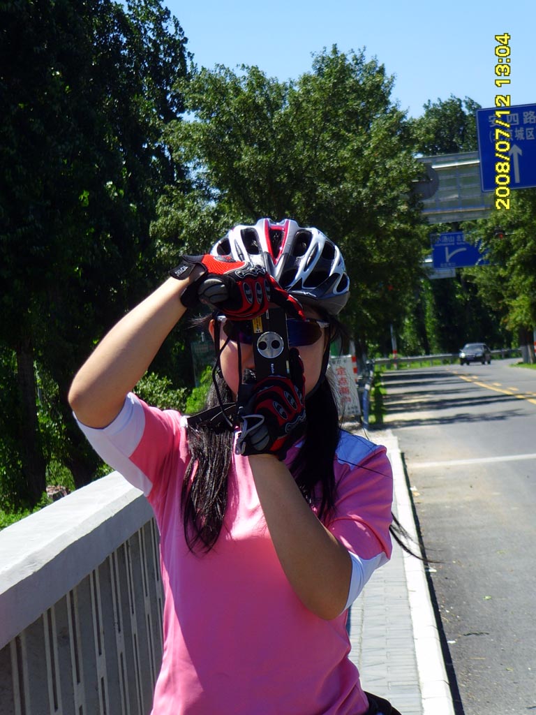 美女，看不清？呵呵请关注后续报道