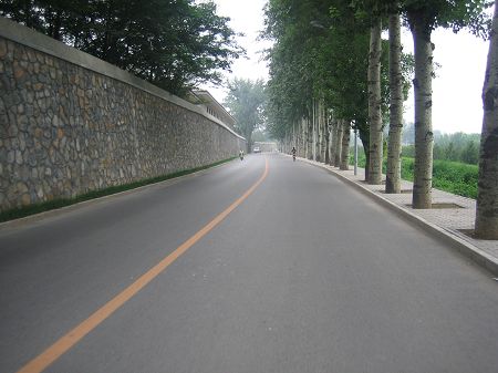 玉泉山南路.jpg