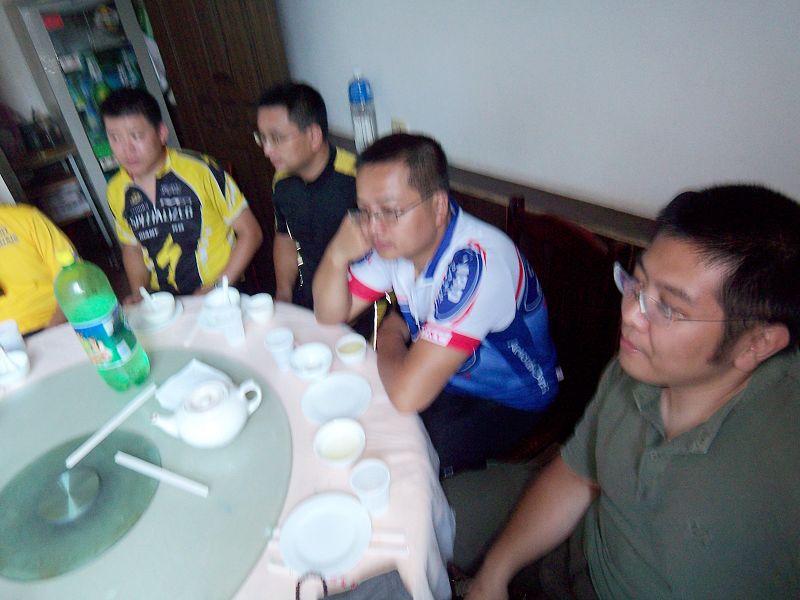 CD90又郁闷了！饿啊！