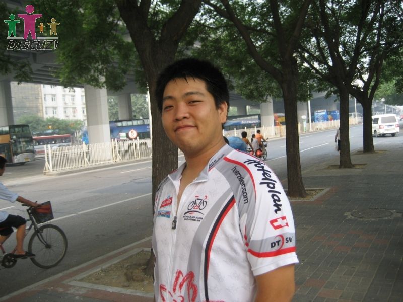 烙饼（他这身型上这坡咋能那么厉害）