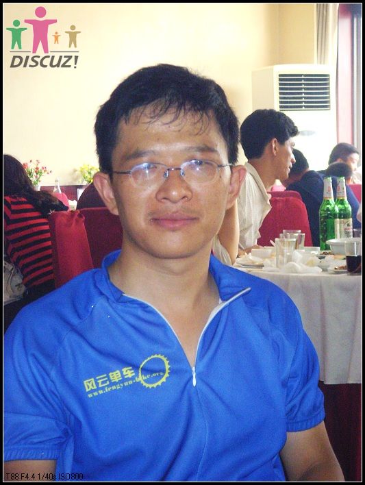 风尘仆仆的左手