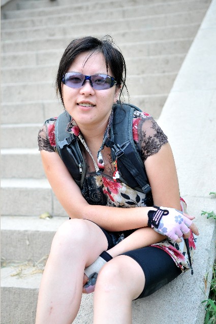 正面，灿烂的笑一个