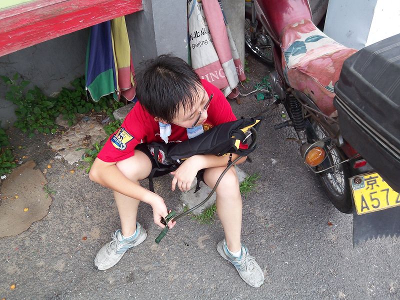 不准抢我得吃得