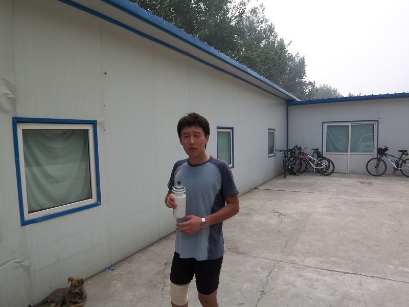 没我得咸菜了！只能喝水了