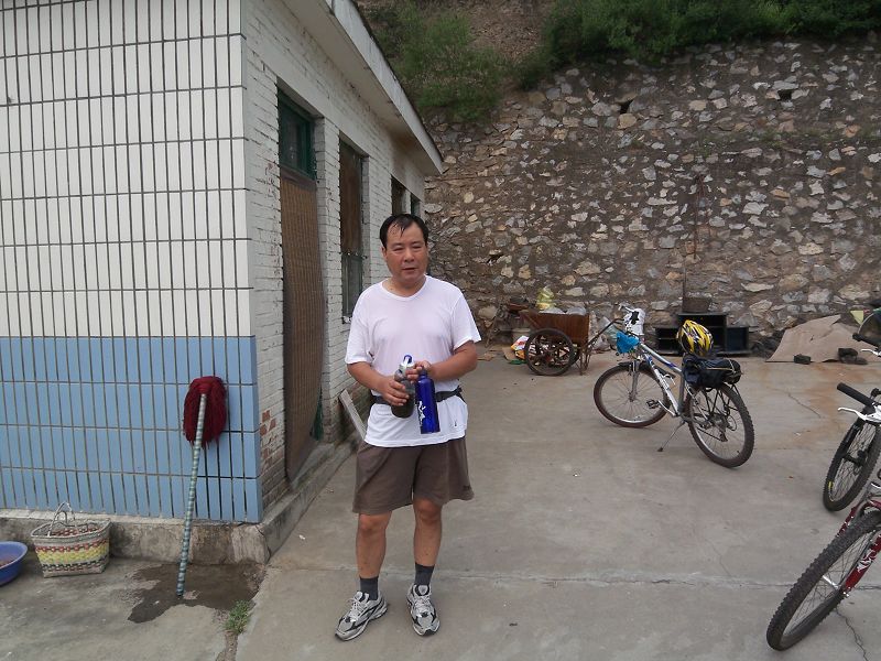 老者今年50了！还在坚持爬秒