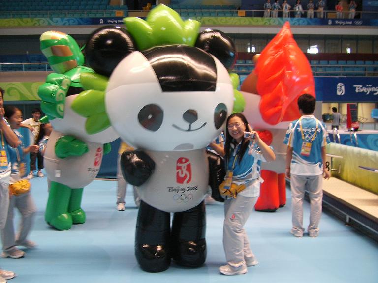 晶晶和贴贴~我曾经也当过晶晶哦~