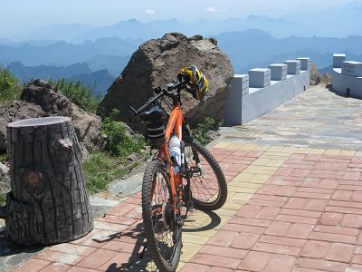 46 百草畔顶-猛子的座驾.jpg