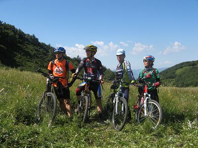 68 百花山合影.jpg