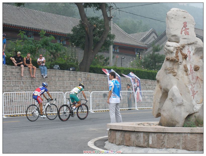 首先到居庸关的两位选手