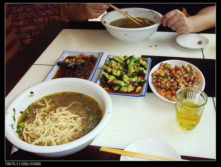 晨练又刷街后的拉面