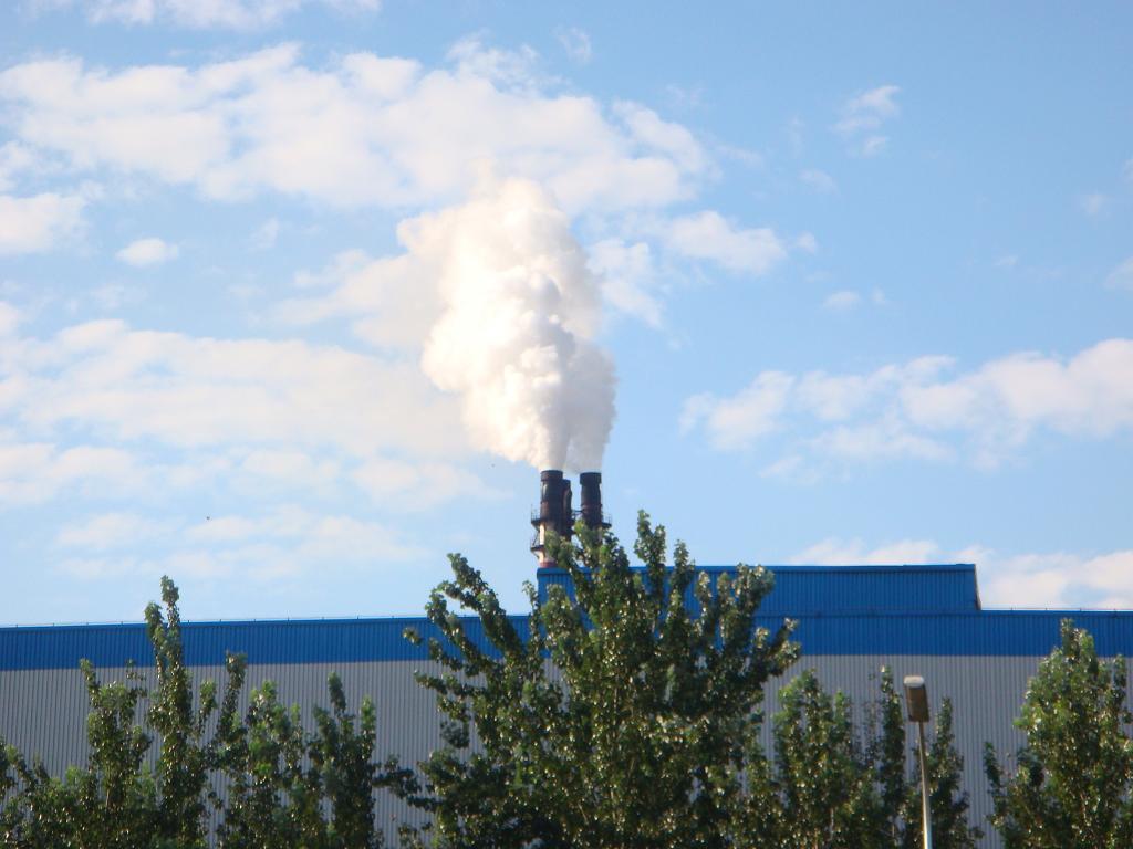 一大早上就冒浓烟