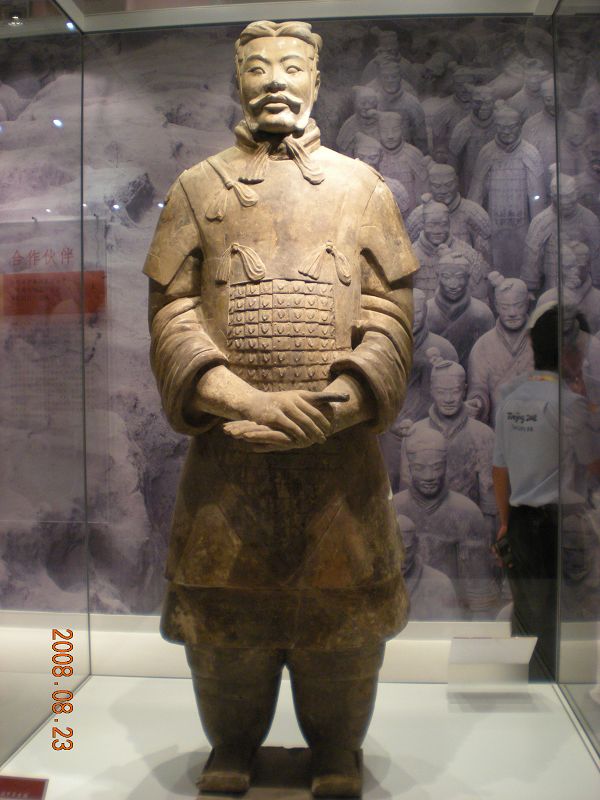 强生馆里的兵马俑3_nEO_IMG.jpg