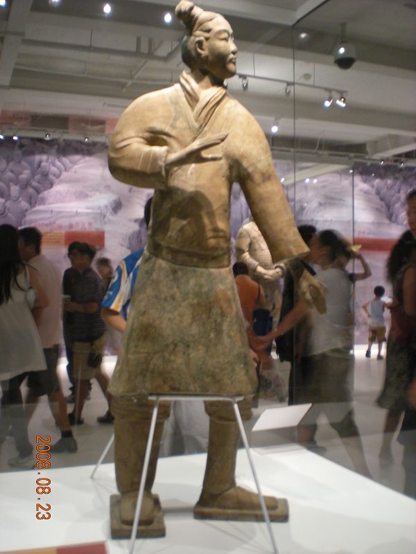 强生馆里的兵马俑2_nEO_IMG.jpg