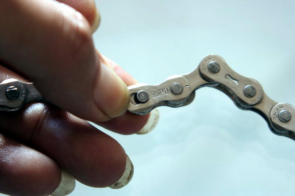 然后链条就可以分离了。