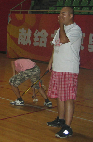 艾米：乐死我了，鼻涕都笑出来了