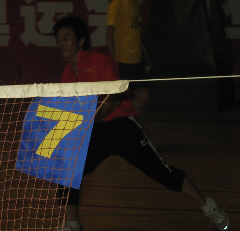 口水出镜：右跨步