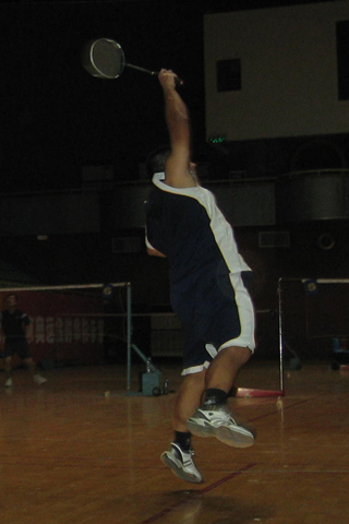 豪客：鱼跃冲顶