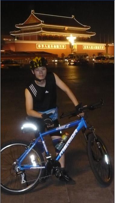 摄影大哥帮忙之臭美一