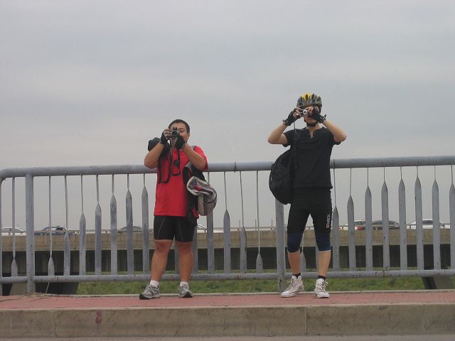 刚才就说了，摄影师有两个！