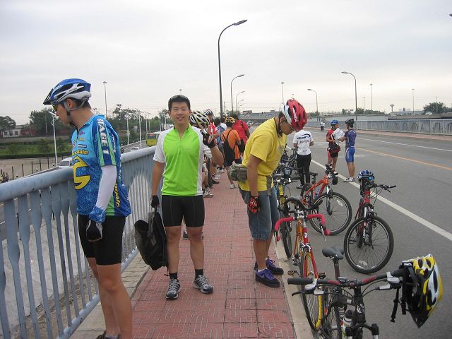 地平线(Edwardwx)说：我年轻，我精彩