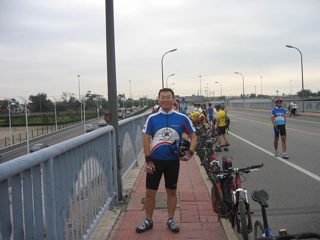 看看，Lander的得意小样！