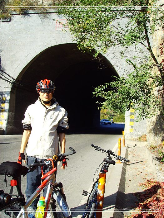 这种天气穿成这样很热的