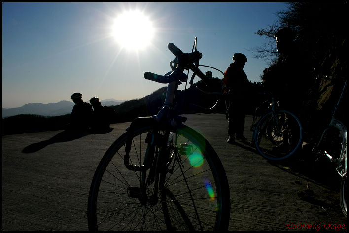 休整，准备下山