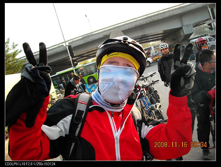 猜猜这是谁？？？